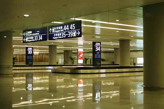 浦東機(jī)場(chǎng) 航站樓 行李提取大廳