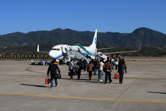 廈門(mén)航空 航班登機(jī) 武夷山機(jī)場(chǎng)