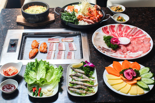 韓國(guó)烤肉套餐 韓式烤肉