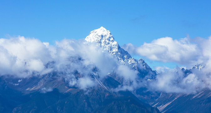 高原雪山