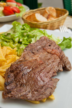 多汁牛排牛肉