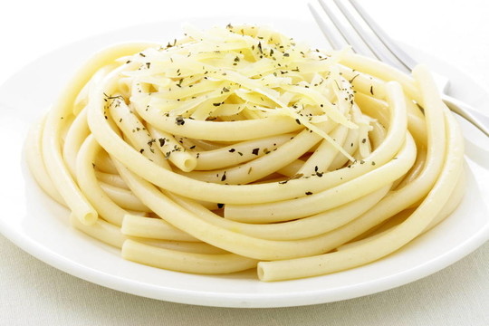 美味的意大利Bucatini