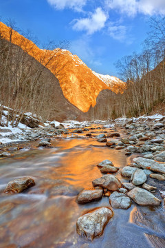 阿爾卑斯山河