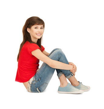 快樂(lè)無(wú)憂無(wú)慮的少女