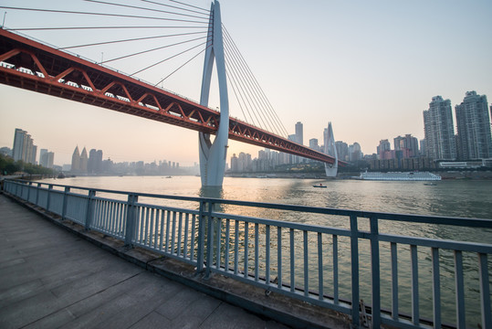 重慶東水門大橋