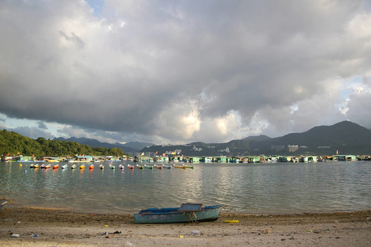 海岸景觀與許多船