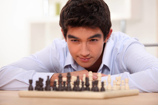 人下棋