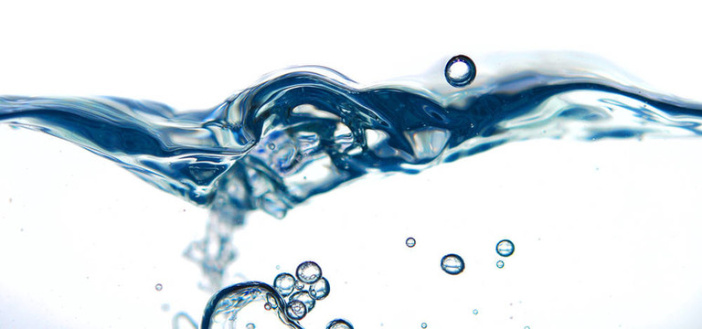 水