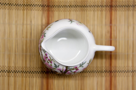 中國在草席的茶杯