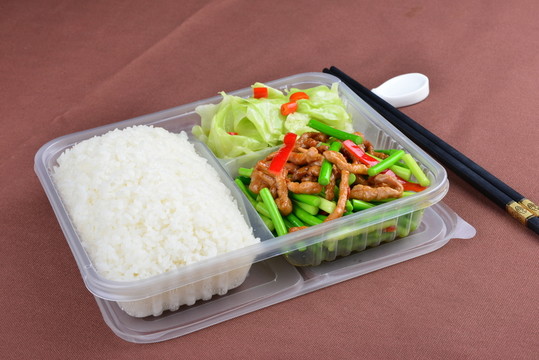 肉絲快餐