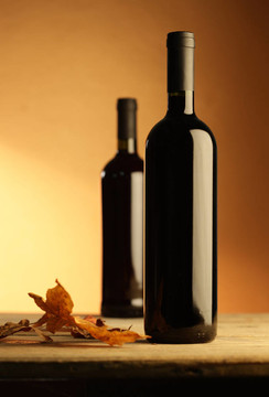 酒紅瓶