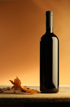 酒紅瓶