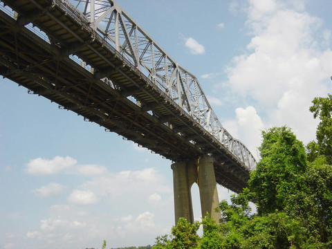 跨河