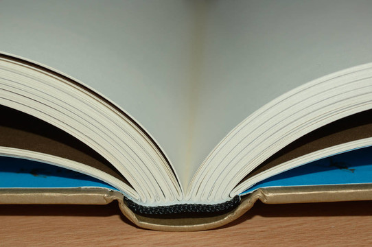 打開的書