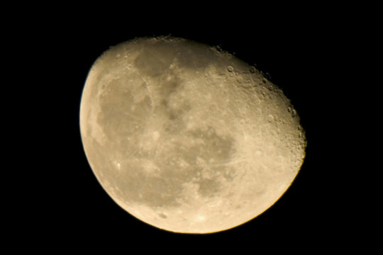 我們的衛(wèi)星