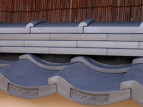 屋頂?shù)募毠?jié)