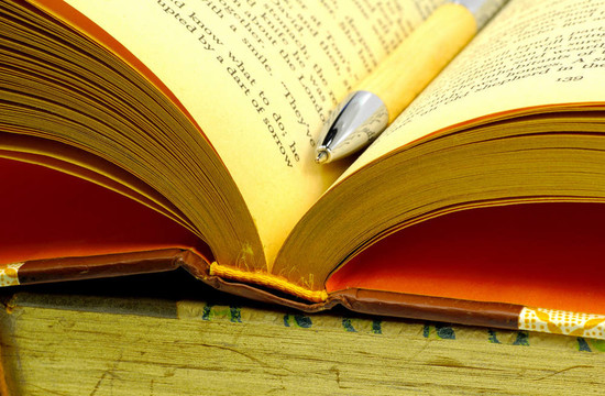 打開的書