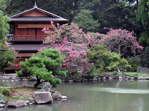 日本住宅及其花園