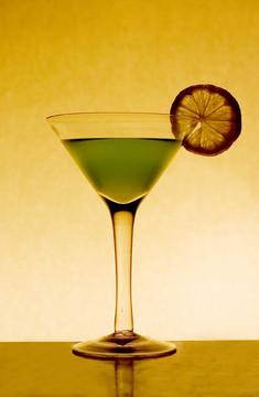 酒精：雞尾酒