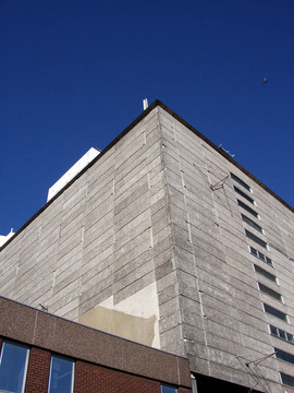 在依爾福德建設(shè)