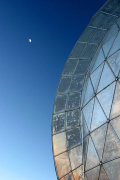 圓頂和Moon