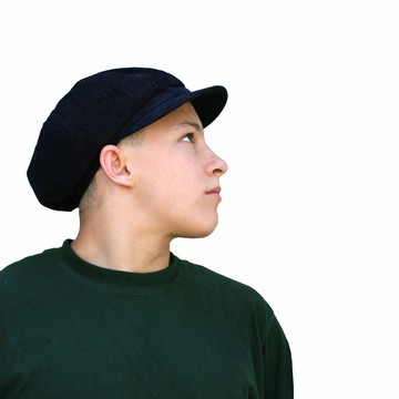 戴帽子的男孩