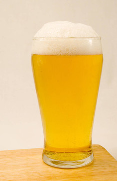 啤酒