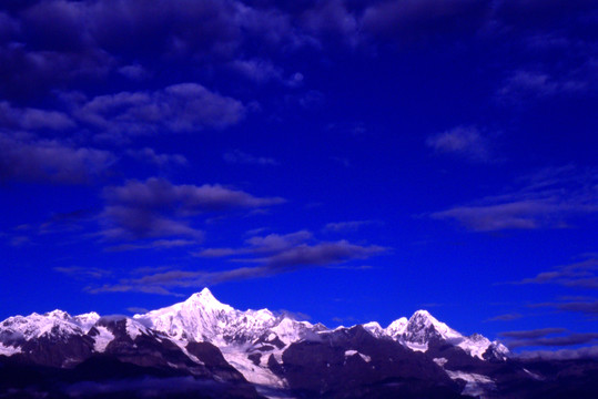 梅里雪山