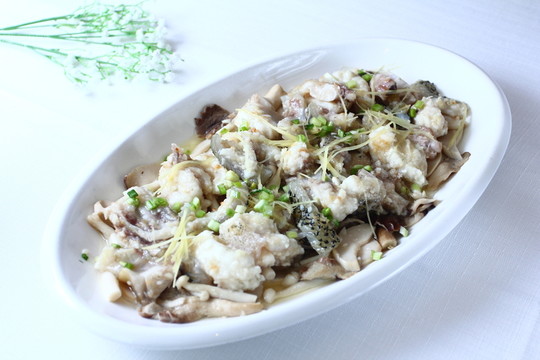 清蒸鱸魚(yú)