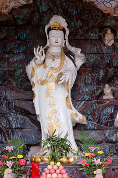 羅漢寺觀音塑像
