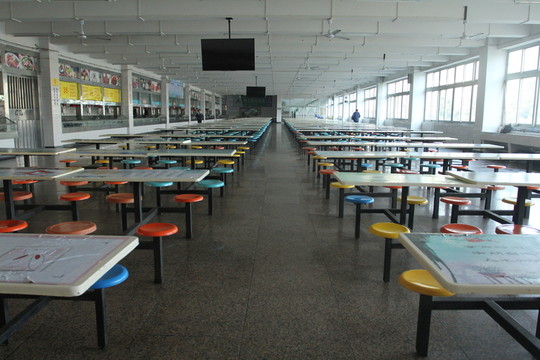 學(xué)校食堂