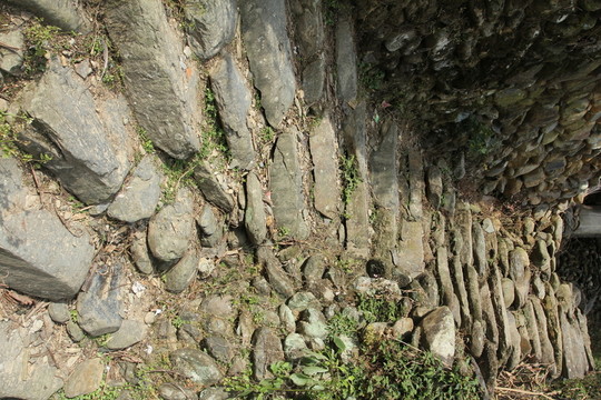 石子路
