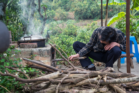 生火做飯