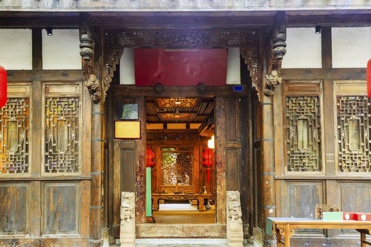 中式建筑大門