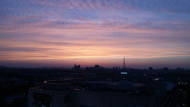 夕陽(yáng)西下