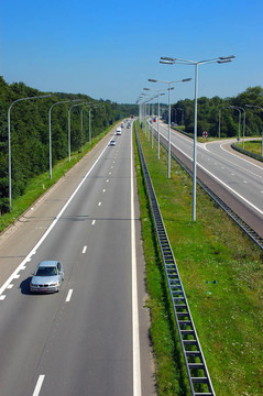 州際公路；州際公路。