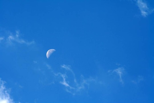 Moon與云