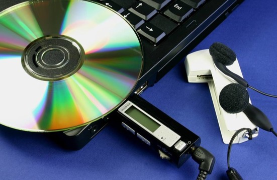 筆記本電腦和MP3
