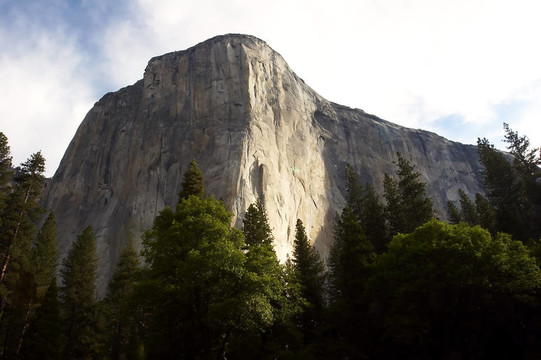 在晨光中El Capitan