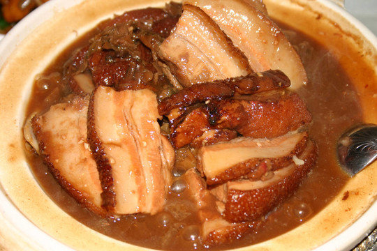 五花肉燉