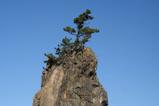 燭臺(tái)石