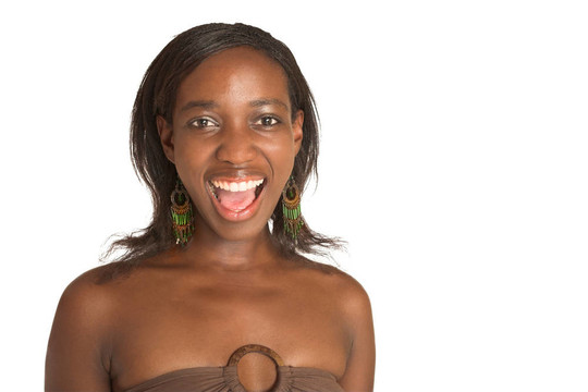 Cynthia Akva 16