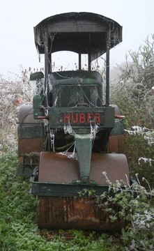老的蒸汽壓路機