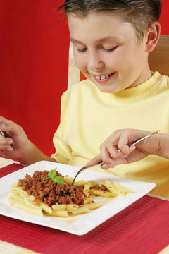 孩子吃面食