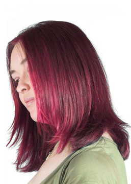 漂亮的女人couloured頭發(fā)