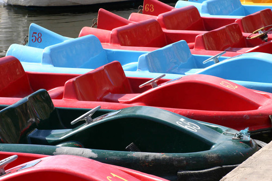 一行Pedalos