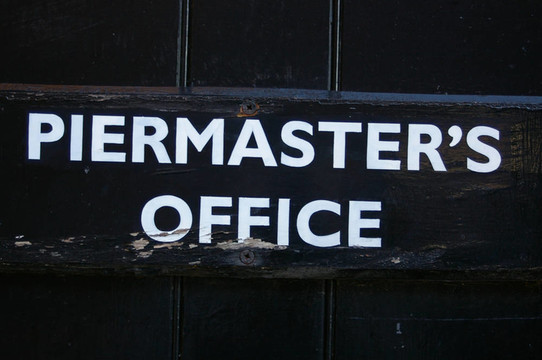 piermasters辦公室簽署了01