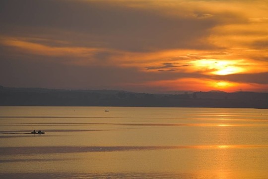 湖