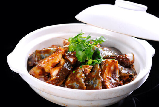 生焗魚頭煲