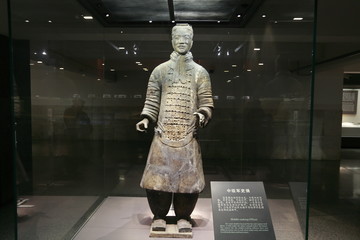 秦始皇 兵馬俑 軍史俑